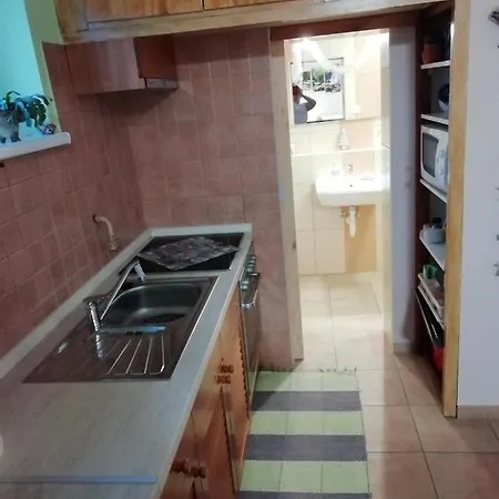 Paratlan Vendeghaz Гостевой дом Pokaszepetk