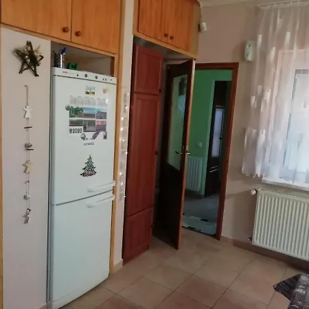 Paratlan Vendeghaz Pokaszepetk